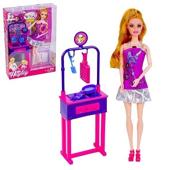 Набор игрушек музыкальная кукла у плиты фиолетовая